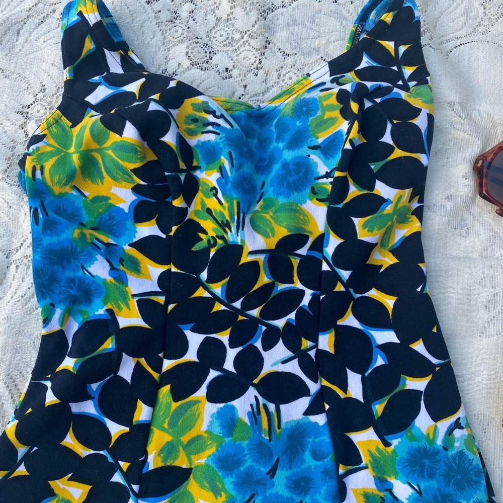Bathing Suit - Picture 3 of 10